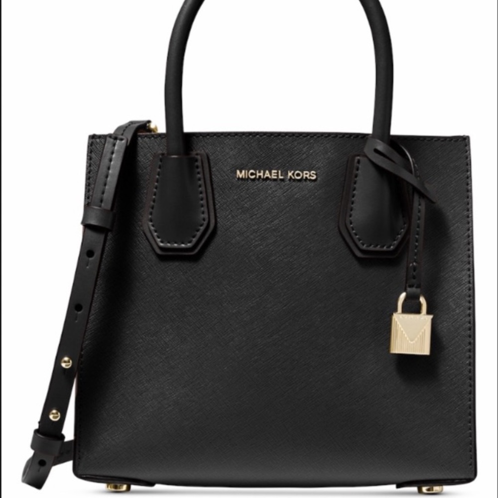 Michael Kors Medium Messenger Purse